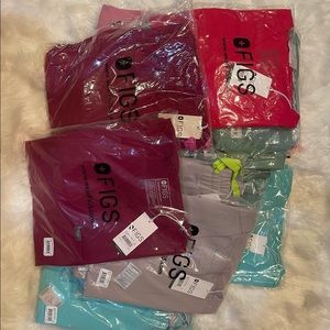 ***BNWT*** and in it’s original packaging.